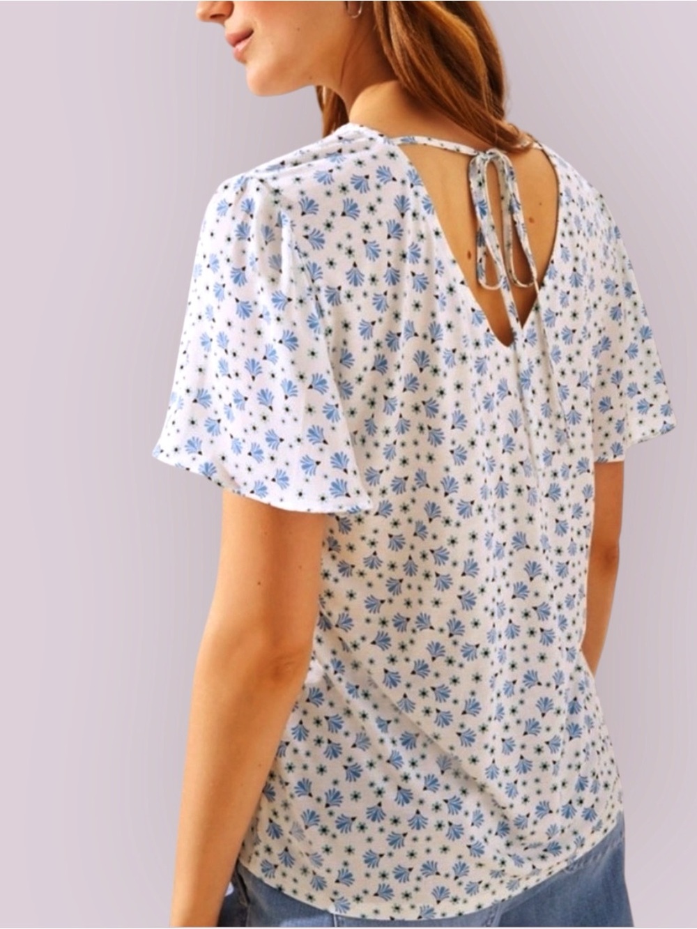 Loft Fountain Flutter Sleeve Tie Back Pullover Blouse Women’s M White/Blue